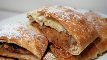 Apfelstrudel